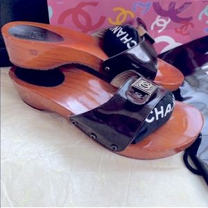 CHANEL - AUTHENTIC WOOD